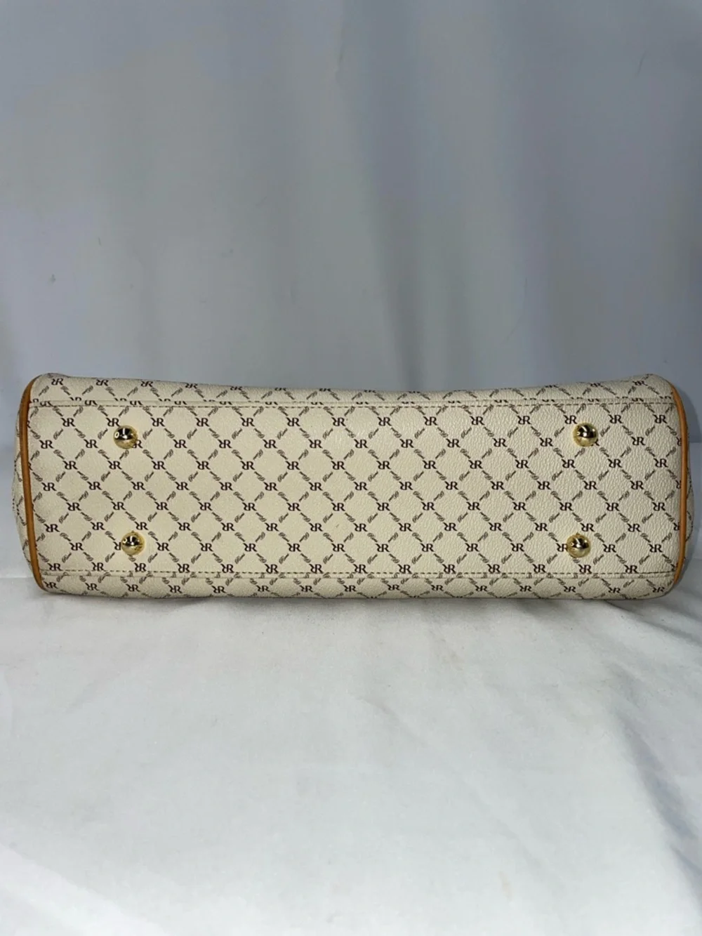 RIONI SIGNATURE EVERY DAY WEEKENDER HANDBAG FTL-04-104